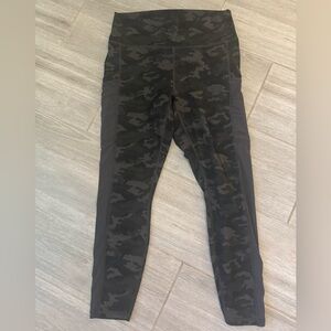 Powerhold Black Camouflage Fabletics Leggings